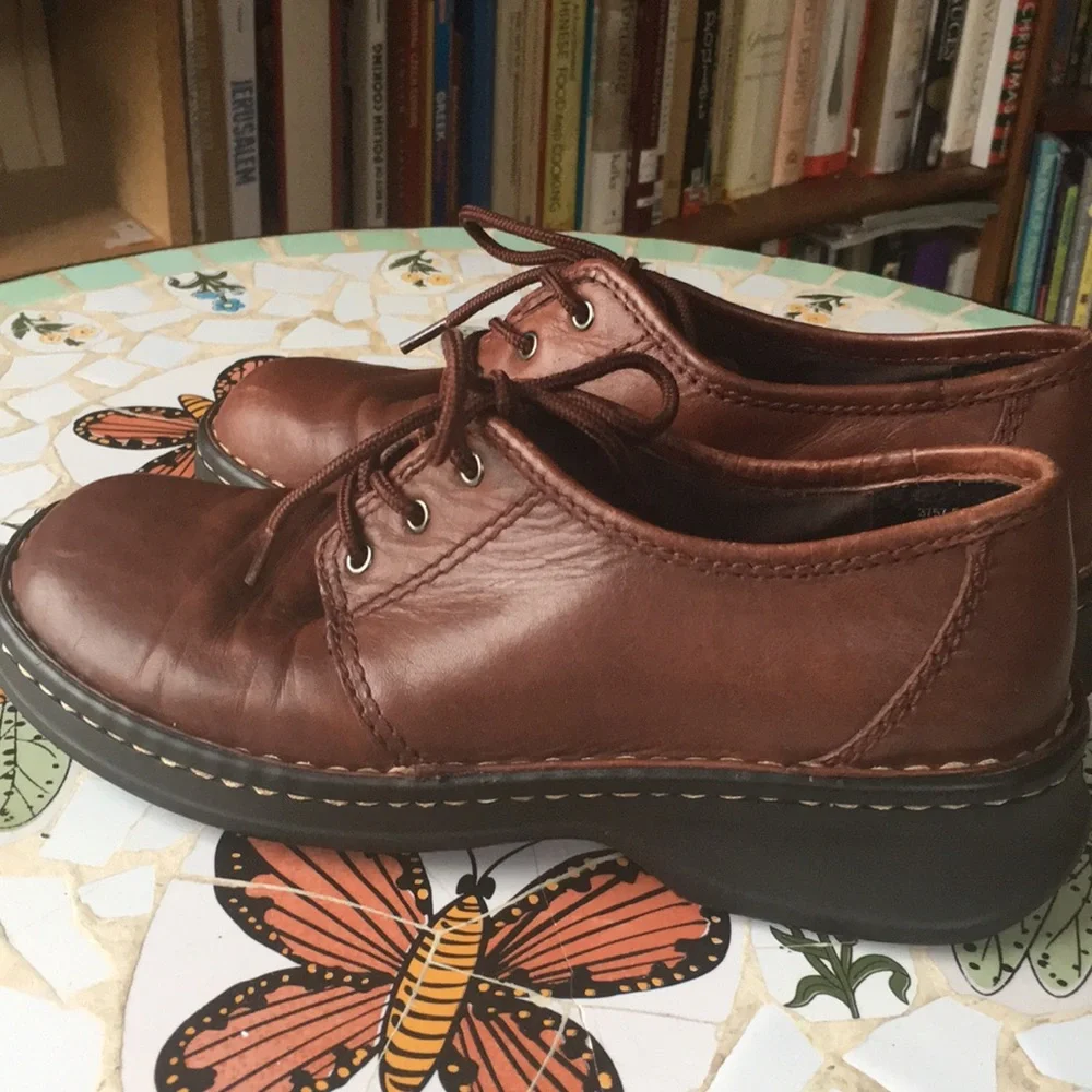 Bass leather shoes
